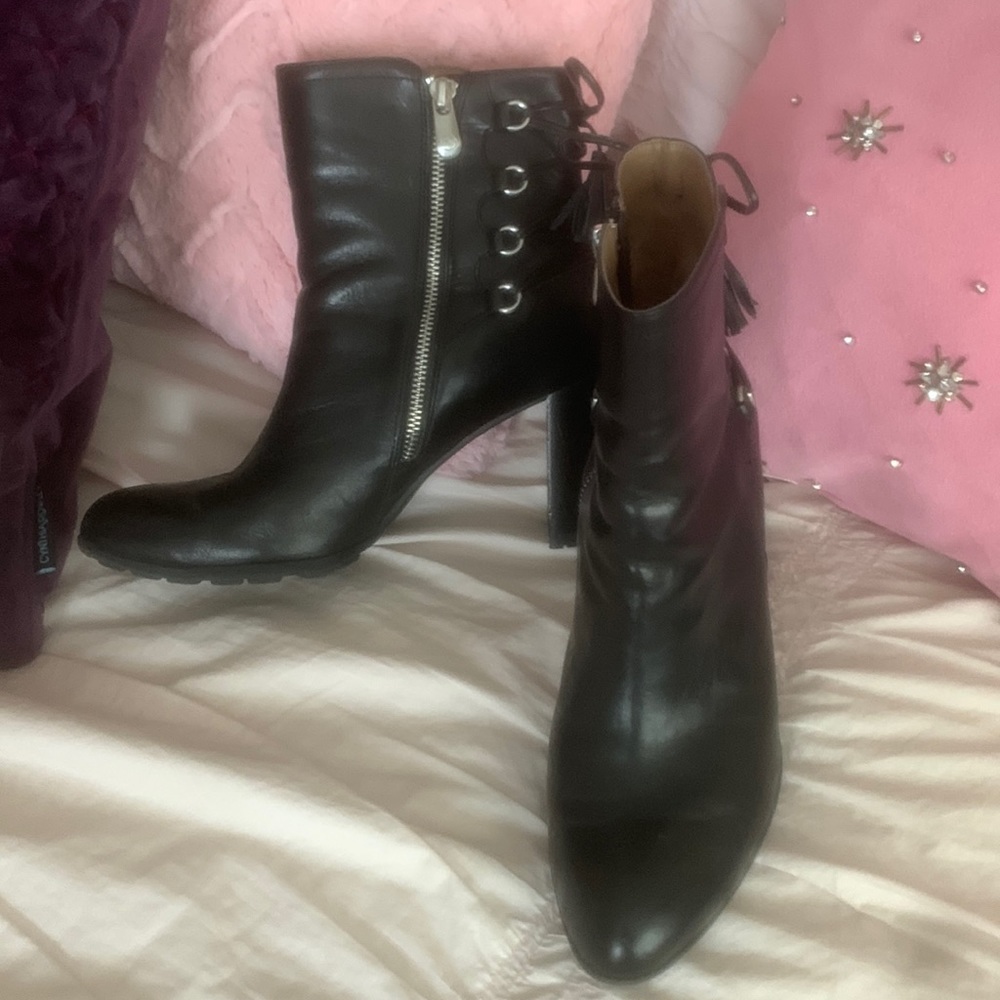 Women’s black booties size 8.5